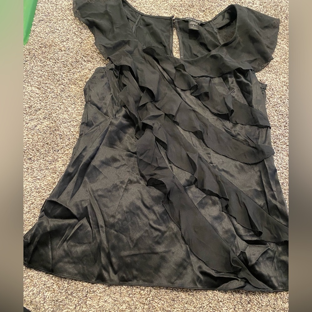 White House black market silk stretch blouse size 6